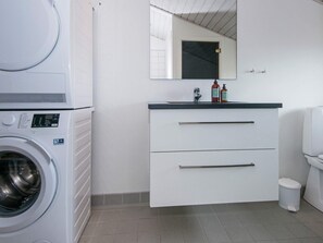 Bathtub - Spacious Holiday Home With Sauna in Hvide Sande (Hvide Sande)
