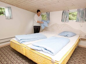 3 bedrooms, individually furnished, cribs/infant beds