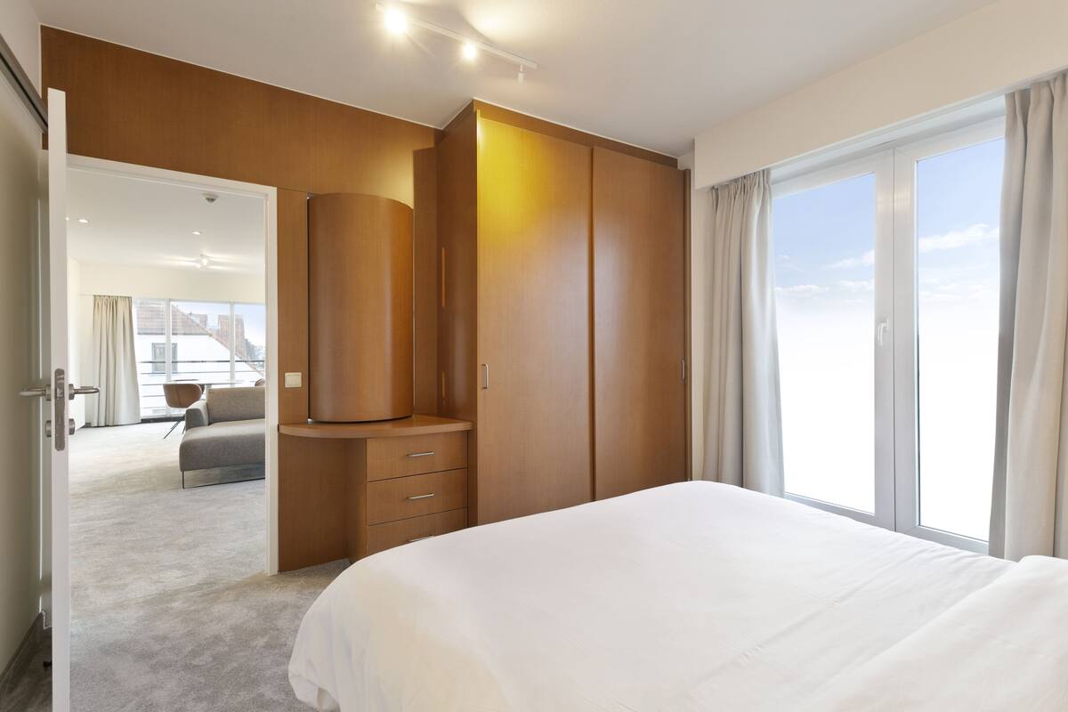 business apartment | iron/ironing board, free wifi, bed sheets