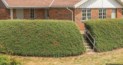 6 Person Holiday Home in Hesselager