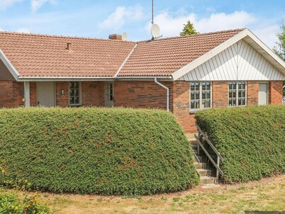6 Person Holiday Home in Hesselager