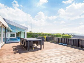 Hús | Útsýni yfir vatnið