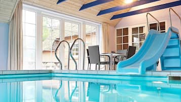 Hus | Pool | Indendørs pool, udendørs pool