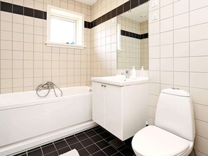 Spa treatment - 6 Person Holiday Home in Gilleleje (Gilleleje)
