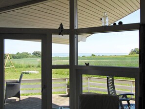 إطلالة على المياه