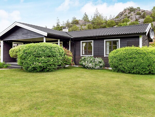 House | Exterior