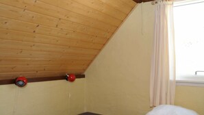 2 bedrooms, cribs/infant beds, individually furnished - Quaint Holiday Home With Naturalistic Views in Ringkøbing (Ringkobing)