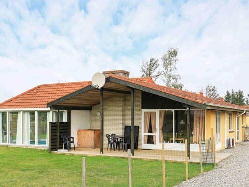 6 Person Holiday Home in Ulfborg