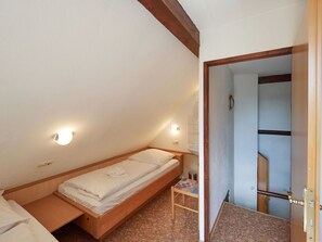 3 Schlafzimmer, Reisekinderbett, kostenloses WLAN