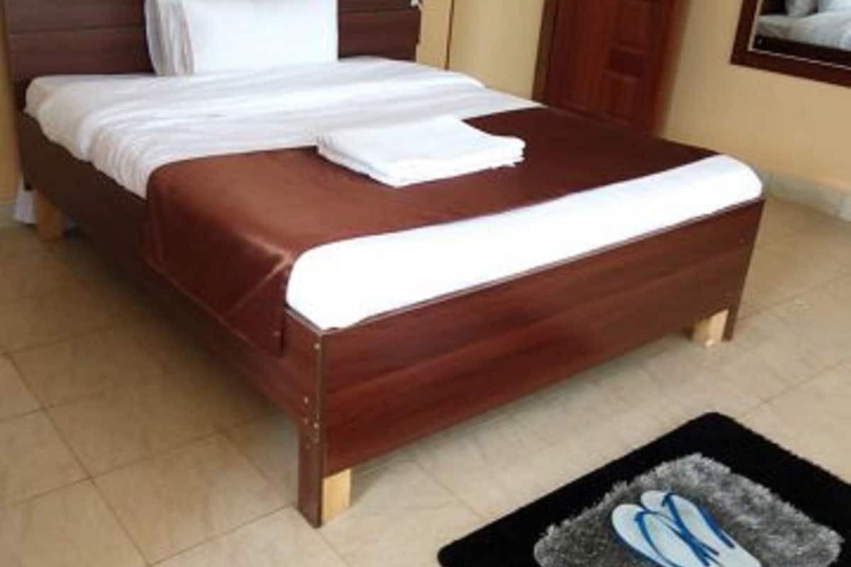 Chambre Standard | Bureau, draps fournis