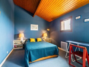 2 bedrooms, travel crib, WiFi, bed sheets - Lovely apartment for 5 guests with WIFI, TV and balcony (Saint-palais-sur-mer)