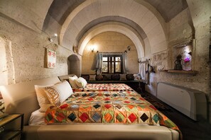 Premium bedding, in-room safe, soundproofing, bed sheets - Pigeon Hotel (Nevsehir)