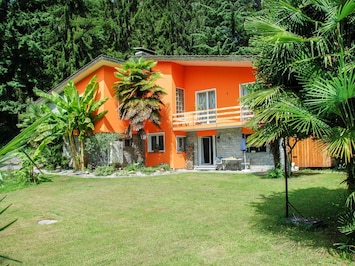 Propriété, Maison, Domicile, Immobilier, Bùtiment, Architecture, Biens, Lot Terre, Arbre, Chalet