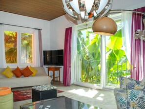 Télévision, cheminée