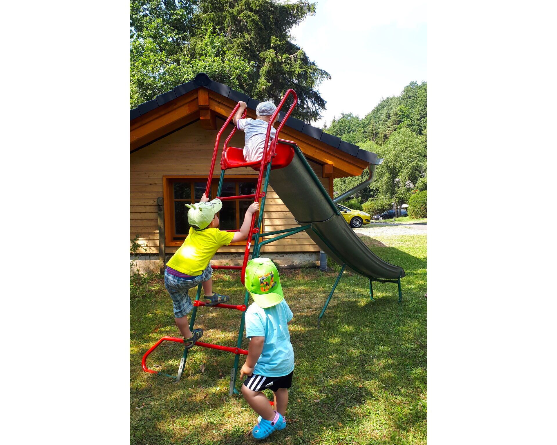 Beautiful apartment for 2 people with WIFI, TV, patio, pets allowed and parking