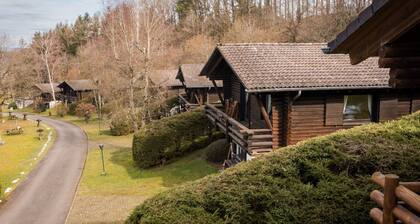 Bel appartement pour 6 personnes avec WIFI, TV, patio et animaux admis