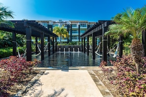 Condo, 2 Bedrooms | Property grounds