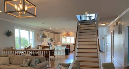 Tortuga 5 Bedroom Home by RedAwning