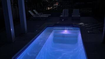 House, 5 Bedrooms | Pool