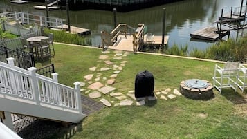 House, 5 Bedrooms | Property grounds