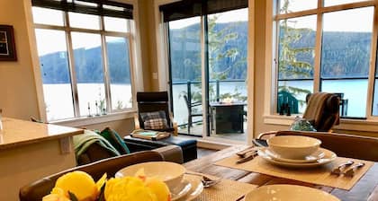 #228 - Coastal Comfort Cottage