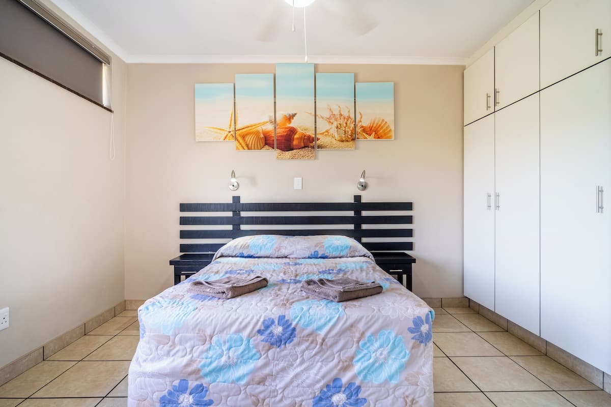 4 Sleeper Flat | 1 slaapkamer, een strijkplank/strijkijzer, gratis wifi, beddengoed