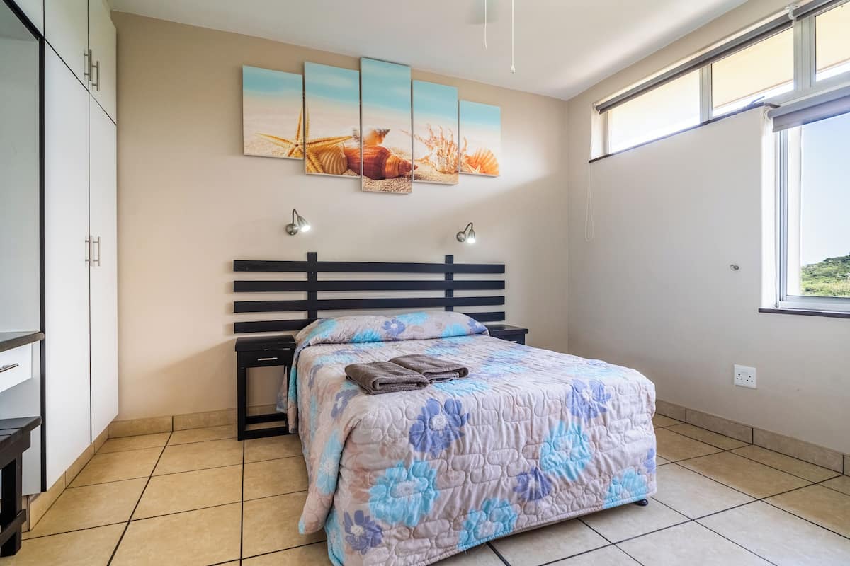 5 Sleeper Flat B | 1 slaapkamer, een strijkplank/strijkijzer, gratis wifi, beddengoed