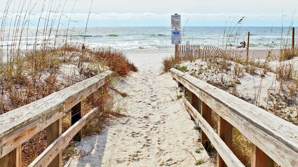 På stranden