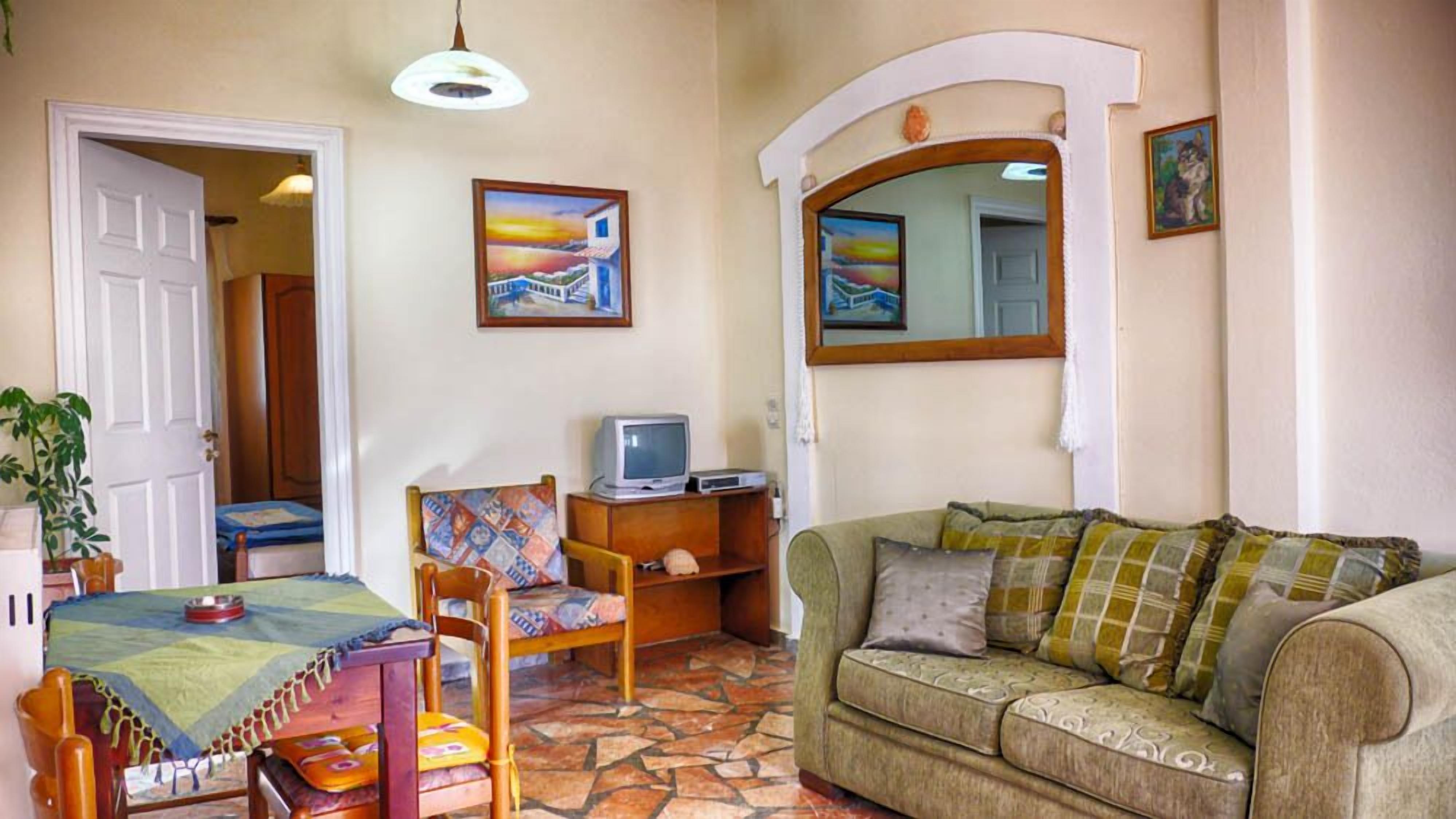 Arista Studio 7 - with sea views and direct beach location in Agios Georgios Pagon