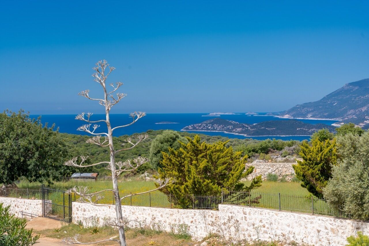 deluxe room | 4 bedrooms, egyptian cotton sheets, premium bedding, minibar