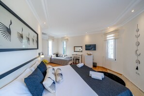 Quarto luxo, vista para o mar | Roupas de cama de algodão egípcio, roupas de cama premium, frigobar