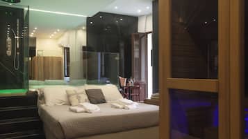 Suite de diseño | Minibar, caja fuerte, escritorio y sistema de insonorización