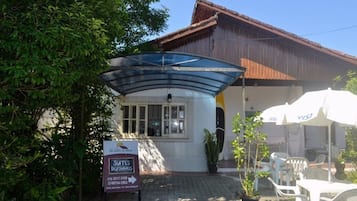 Fachada da propriedade