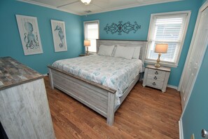 2 bedrooms, internet - Sunset Square N - Second Row Complex in Garden City Beach (Garden City)