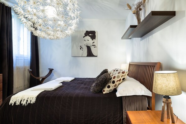 2 bedrooms, iron/ironing board, travel crib, free WiFi