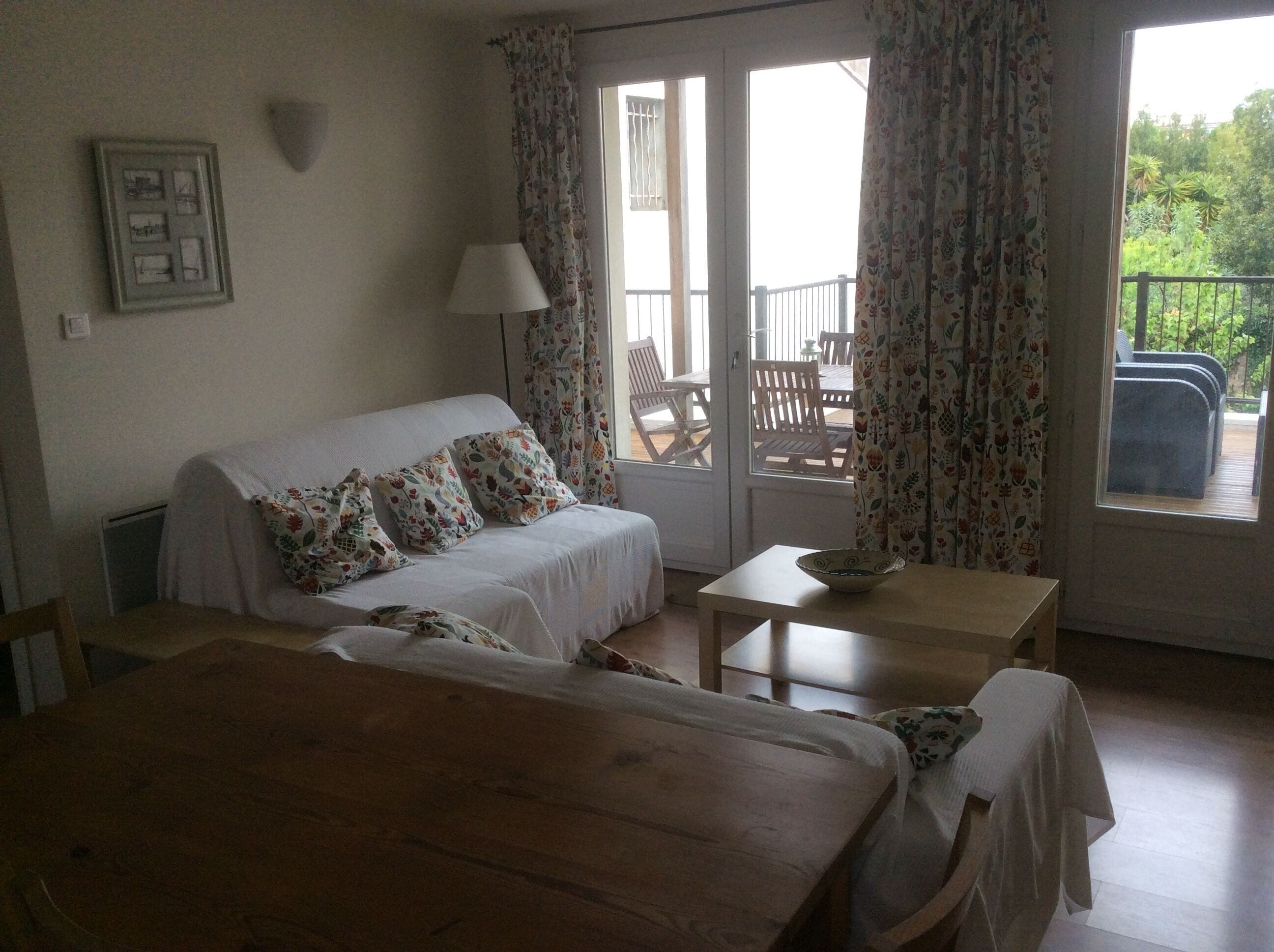 Apart 1 (Sleeps 4/6) Overlooking Etang De Thau Bouzigues, Languedoc-Roussillon