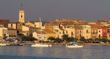 Apart 1 (Sleeps 4/6) Overlooking Etang De Thau Bouzigues, Languedoc-Roussillon