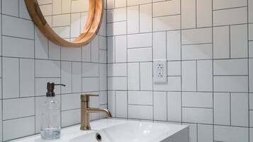 Wastafel kamar mandi