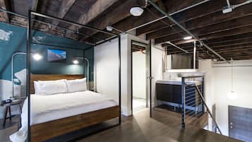 Loft 302 - 1.5 bath | Premium bedding, memory foam beds, individually decorated