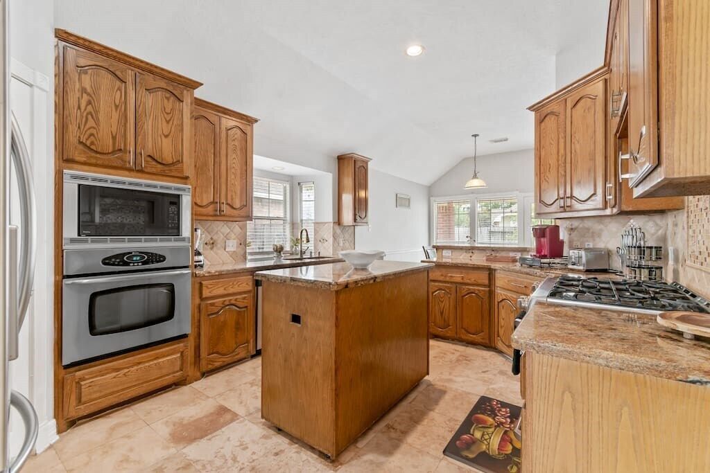 Beautiful Home, spacious office & Xbox Game Room.