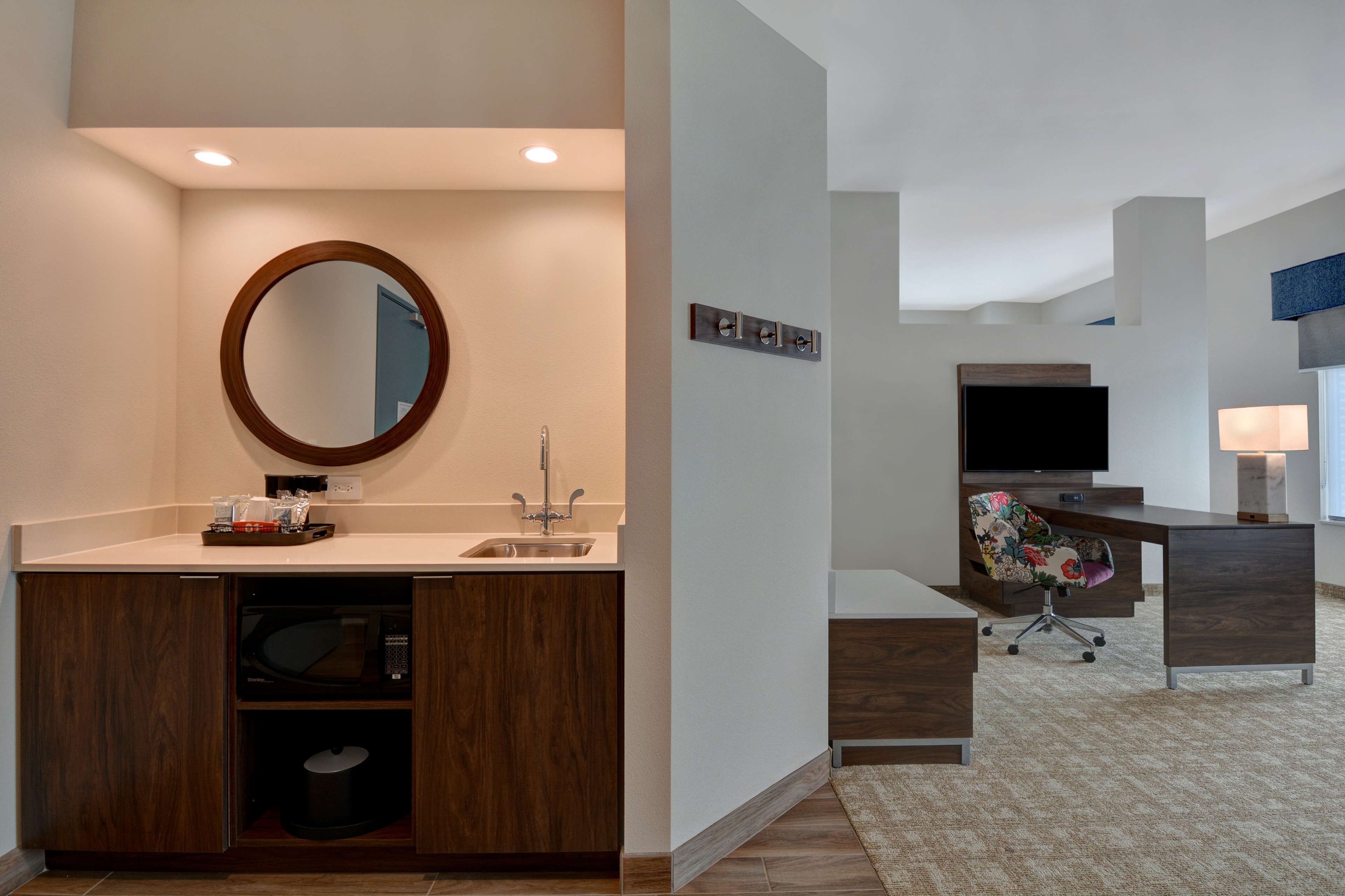 premium bedding, in-room safe, desk, laptop workspace