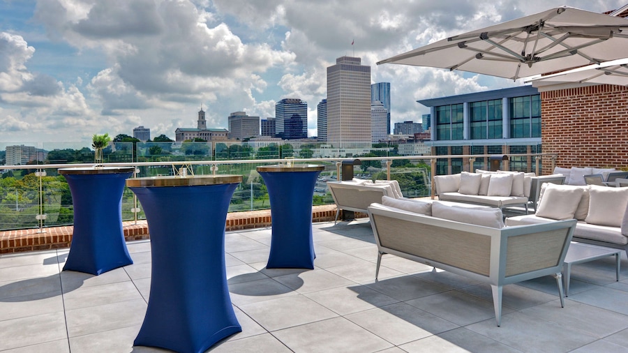 Hampton Inn & Suites Nashville Downtown Capitol View