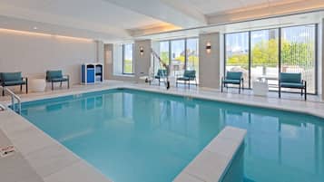 Indendørs pool