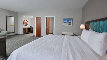 Suite, 1 King Bed, Accessible, Refrigerator & Microwave