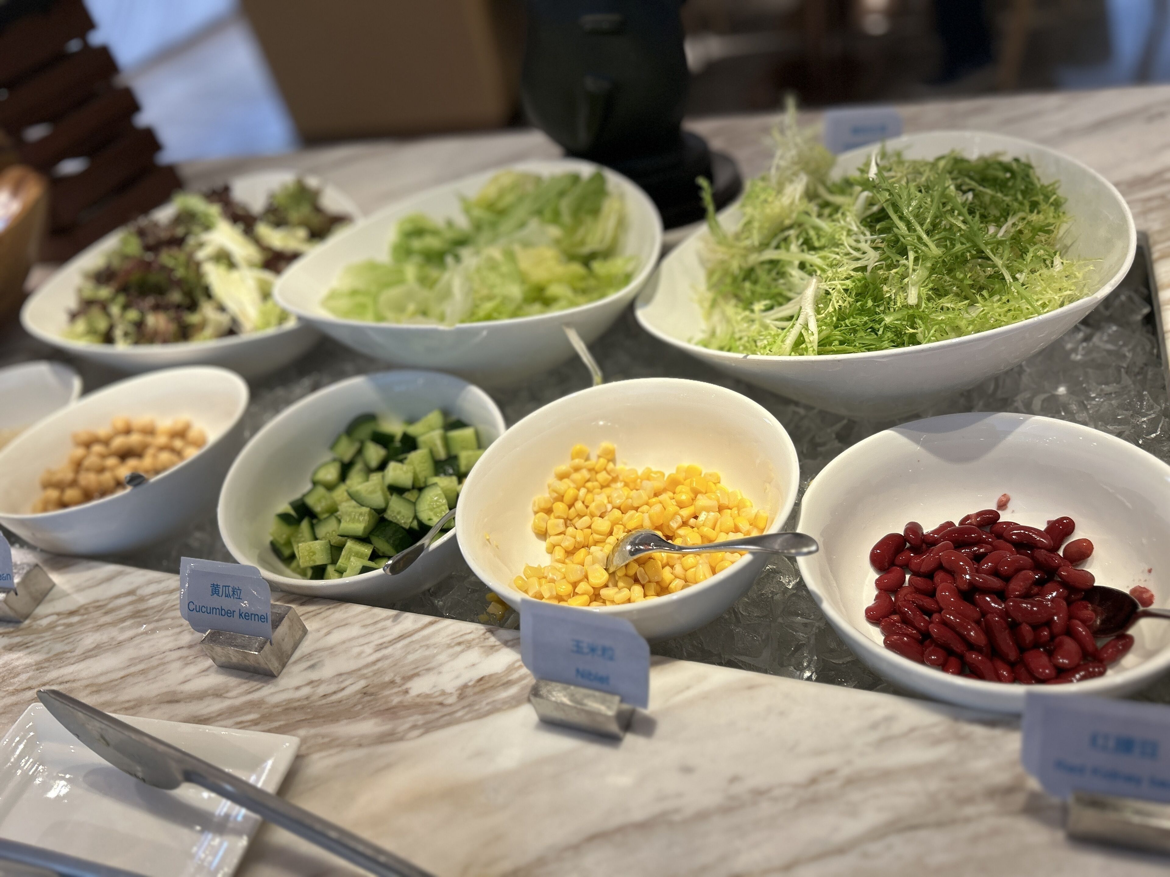 Daily buffet breakfast (CNY 58 per person)