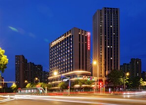 Exterior - Hilton Garden Inn Changzhou Xinbei (Changzhou)