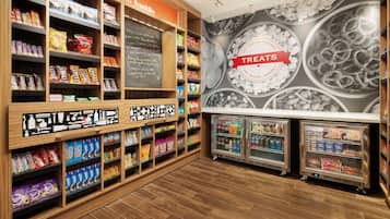 Snack bar