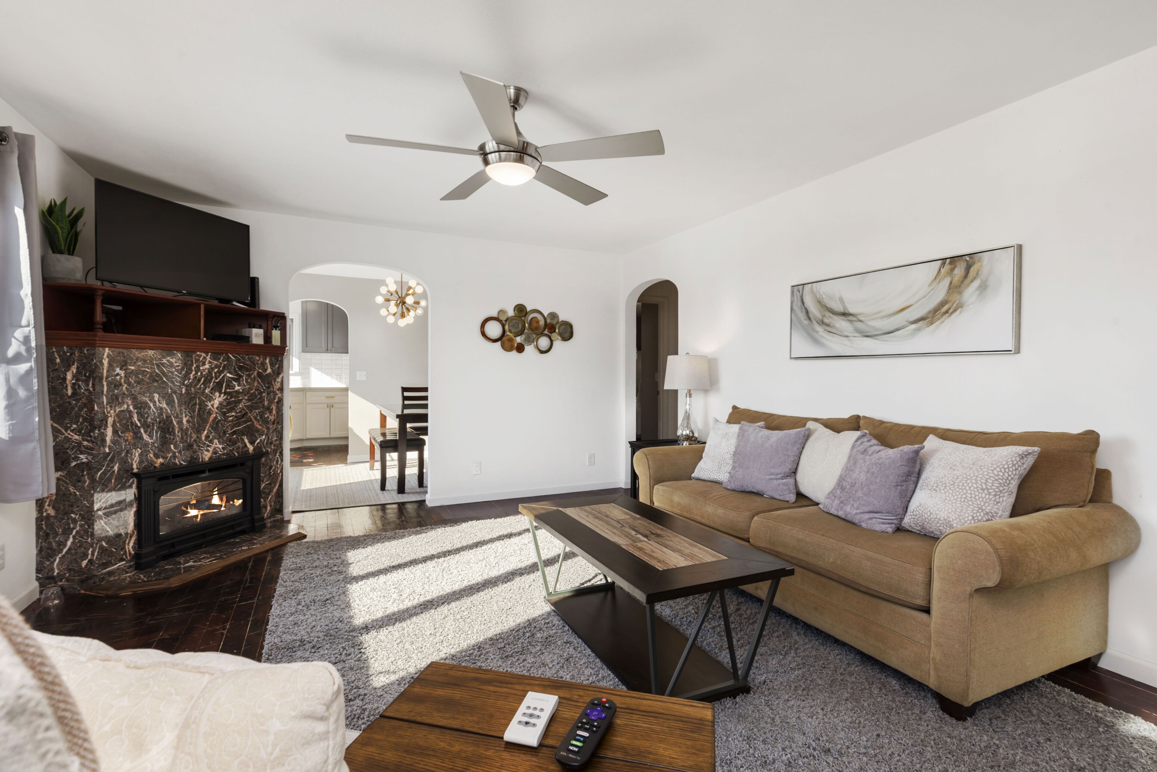 Two bedroom bungalow off Lake Washington in Lower Kennydale