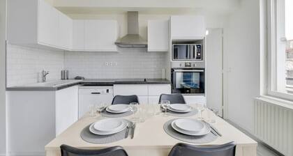 Chic and spacious apart with parking