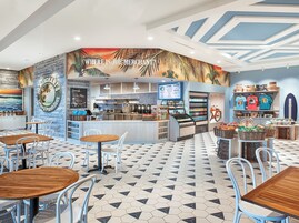 Desayuno para llevar todos los días (con cargo)